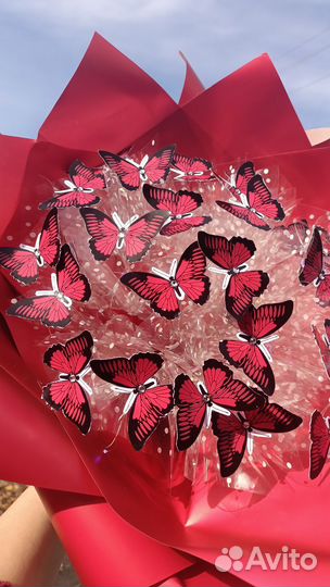 Букеты из бабочек светящиеся