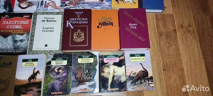 Книги разных жанров
