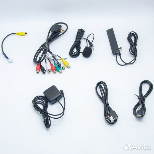 Штатная магнитола для Citroen C4 с 2010 г. LeTrun