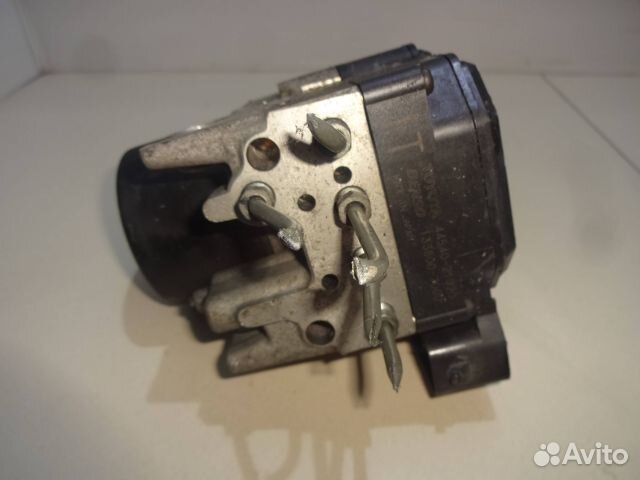 Блок управления антиблокировочной систем toyota ST