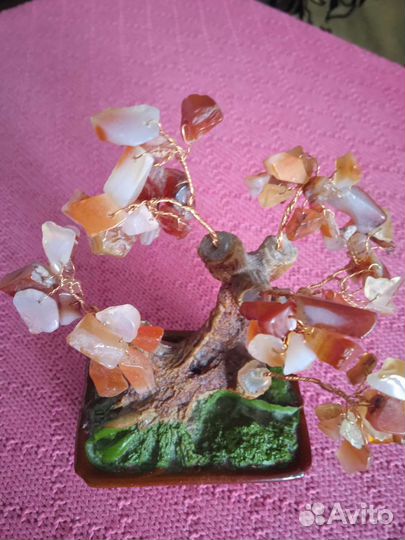 Дерево счастья из камней