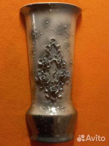 Керамическая ваза- кашпо настенная