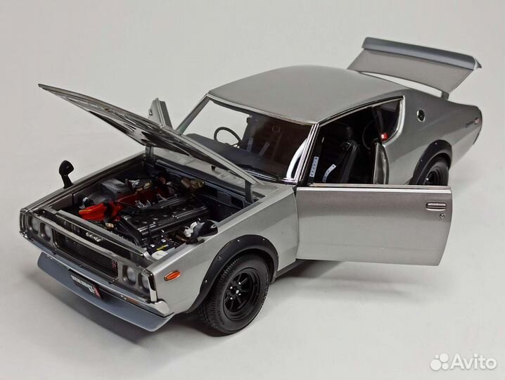 Nissan Skyline 2000 GT-R (kpgc110) 1:18 Kyosho