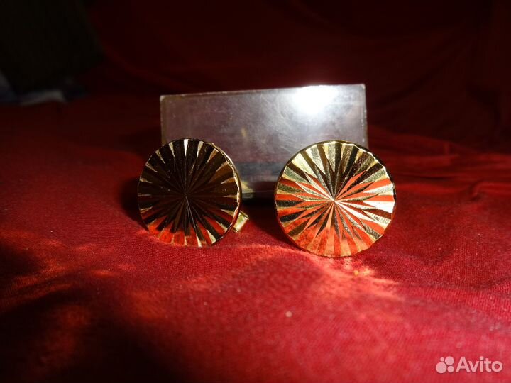Запонки СССР в коробке,3D солнце,под золото