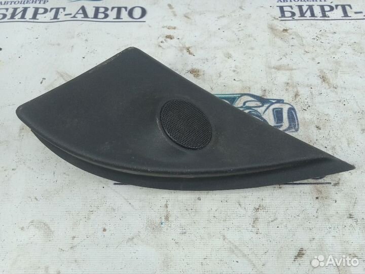 Накладка уголок передней левой двери Opel Astra H рестайлинг (2006—2014)