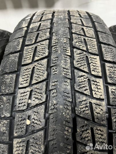 Dunlop Winter Maxx SJ8 235/65 R17