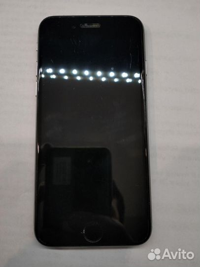 iPhone 6S, 64 ГБ
