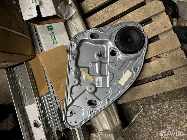 Стеклоподьемник