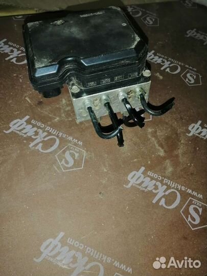 Блок abs nissan т31