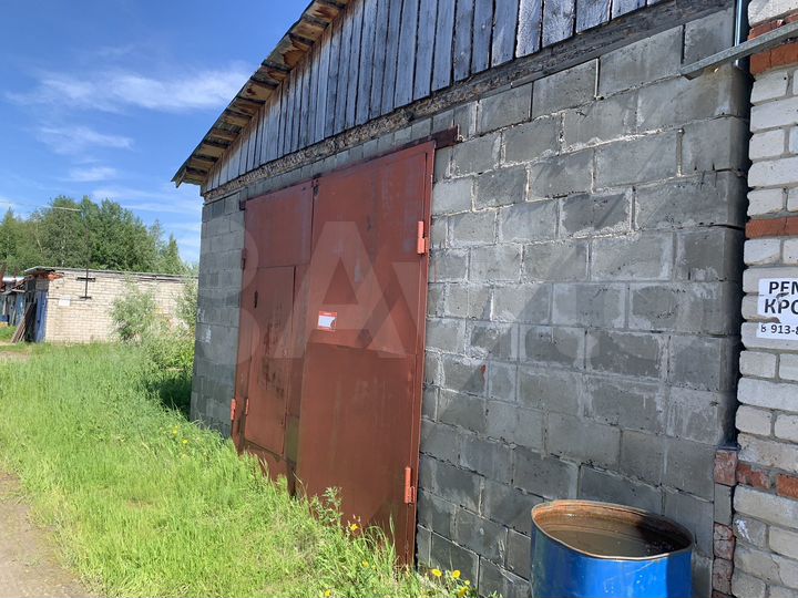 Гараж, > 30 м²