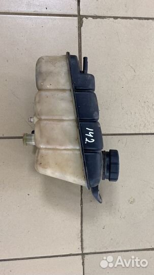 Расширительный бачок Mercedes Benz W220