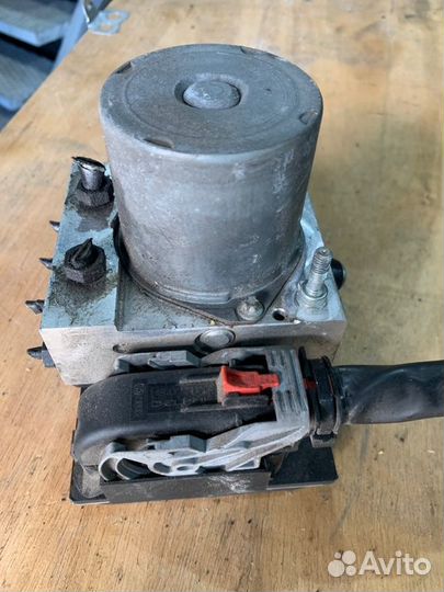 Блок abs Audi A4 B7 2.0 BWE 2004-2009