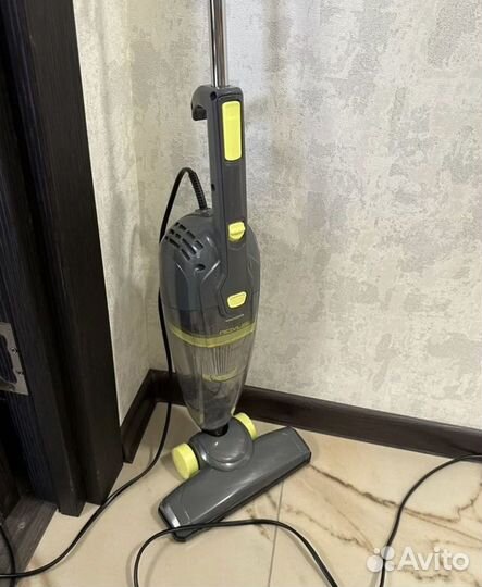Пылесос вертикальный