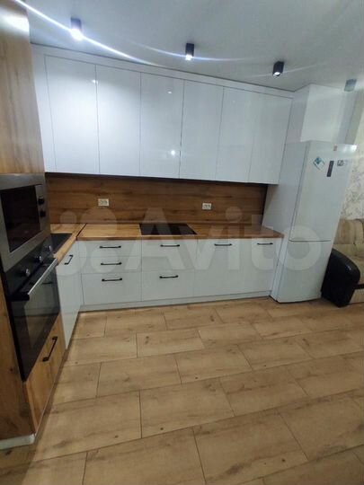 3-к. квартира, 87,8 м², 14/16 эт.