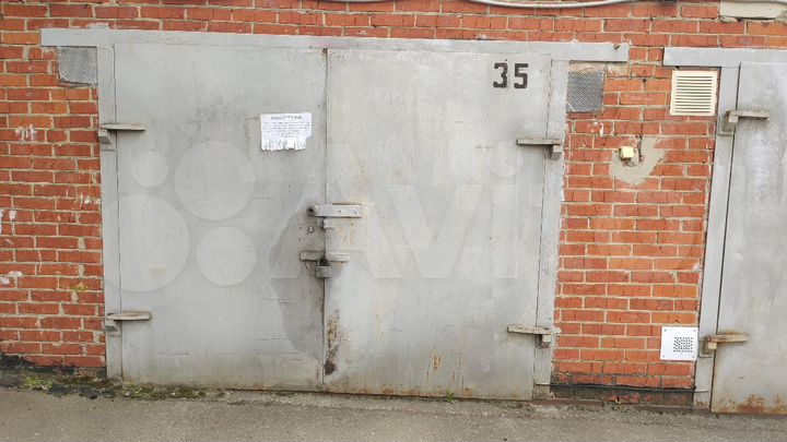 Гараж, > 30 м²