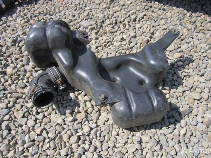 Резонатор воздушного фильтра Nissan Terrano RR50