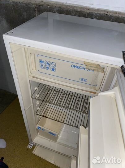 Б/у холодильник