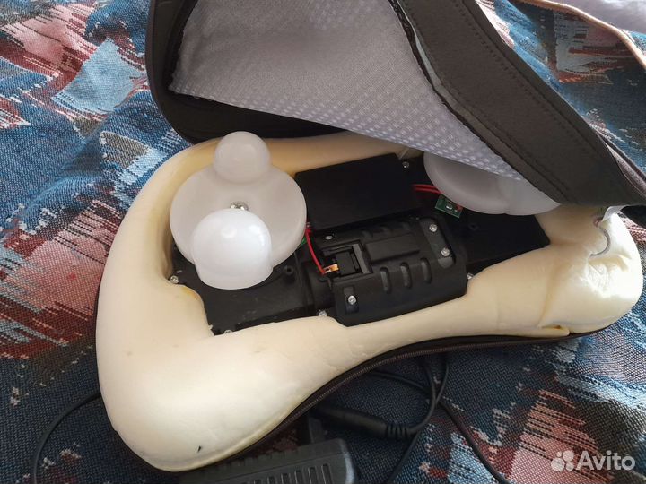 Массажная подушка для шеи