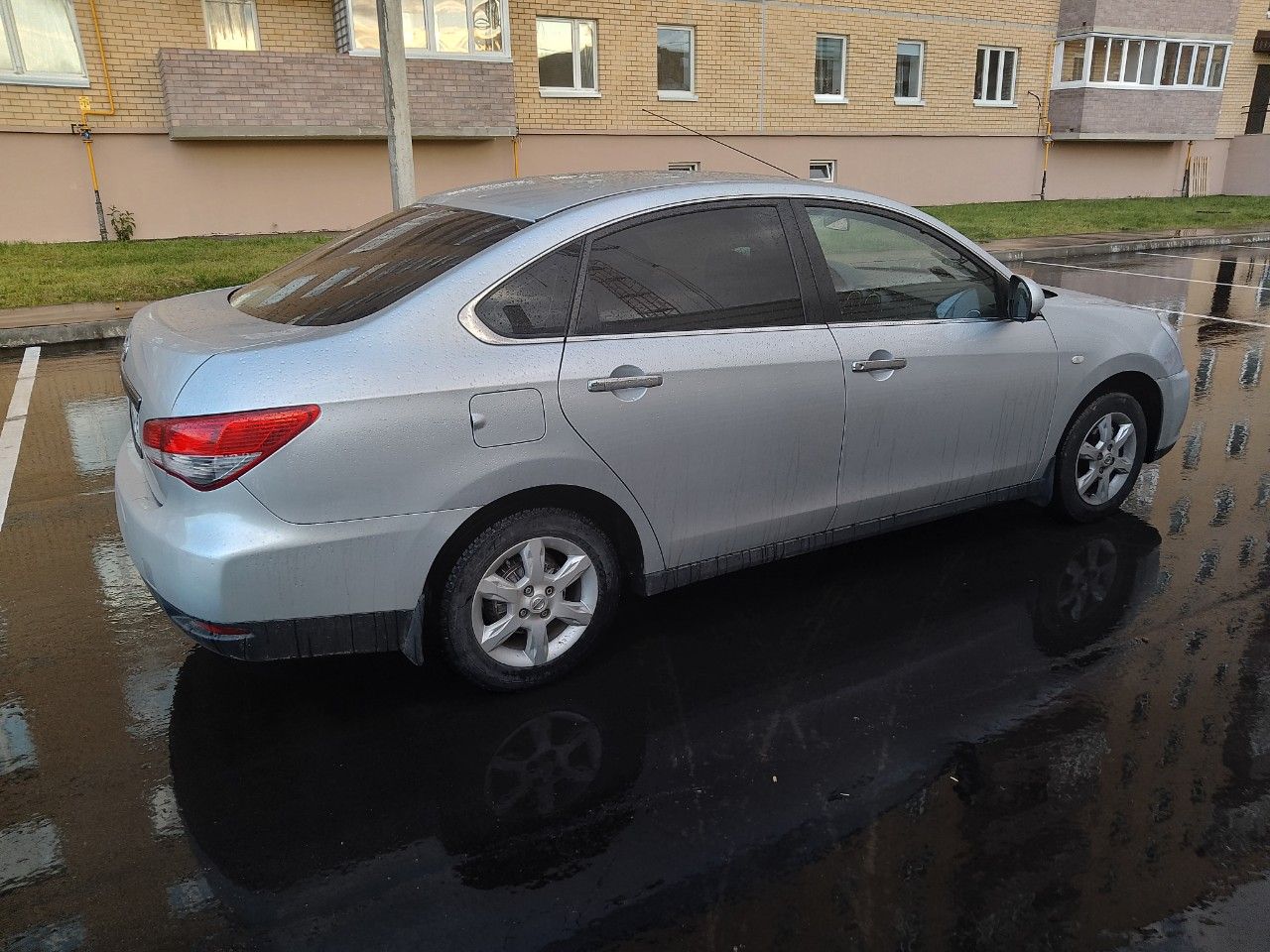 Nissan Almera: фото владельца