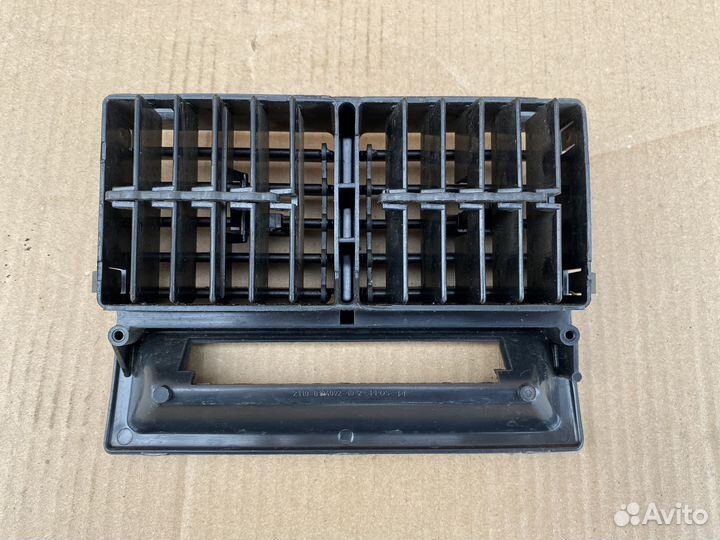 Центральное сопло Ваз 2110-12 2110-8104092-10