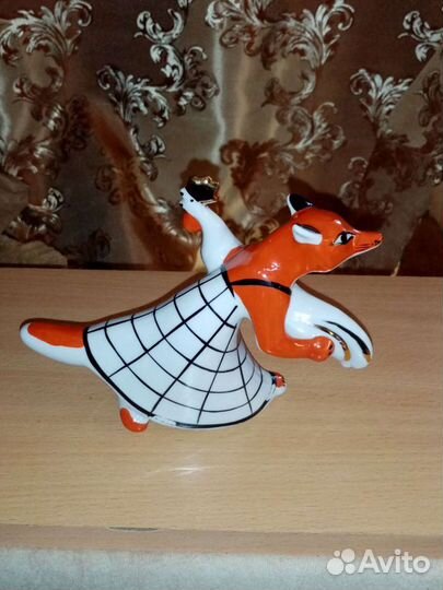 Статуэтка лиса и петух