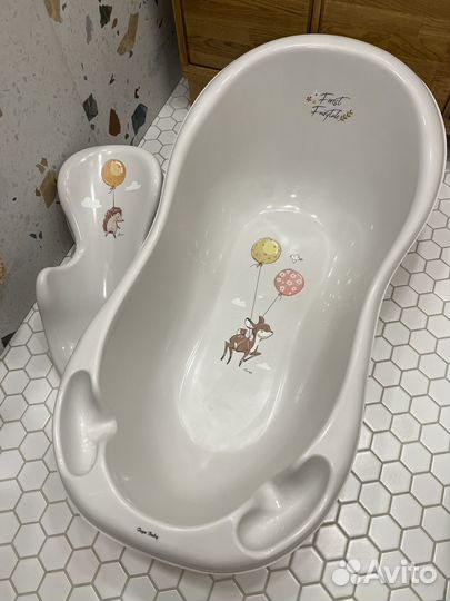 Ванночка для купания с горкой для новорожденного