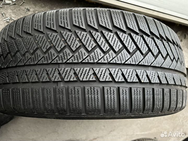 Continental ContiWinterContact TS 830 P 235/40 R19