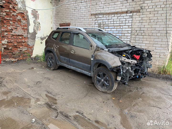 Renault Duster 1.5 МТ, 2021, битый, 23 000 км