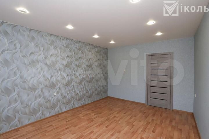 2-к. квартира, 56 м², 1/10 эт.