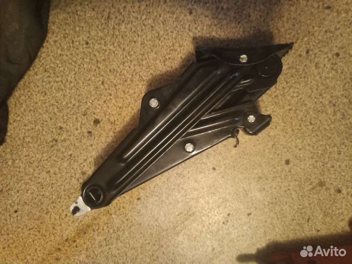 Домкрат винтовой Ваз 2110