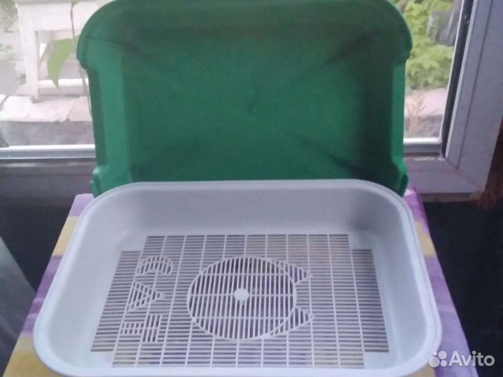 Лотки и миски для кошек