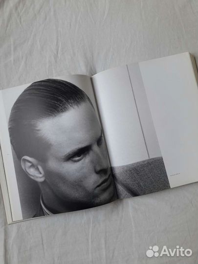 Книга Giorgio Armani