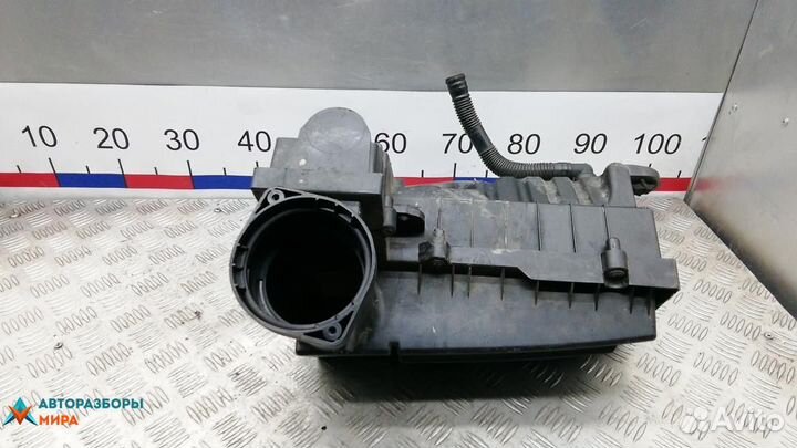 Корпус воздушного фильтра Volkswagen Tiguan 2008