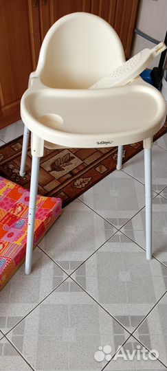 Столик для кормления ребенка