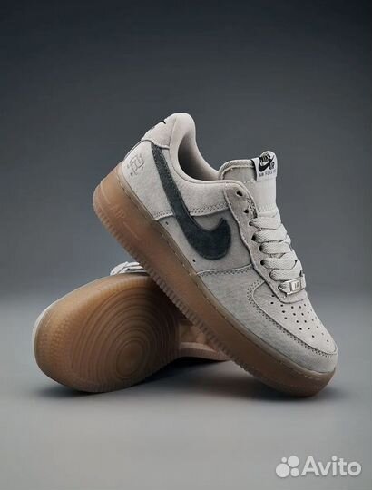 Кроссовки Nike 39