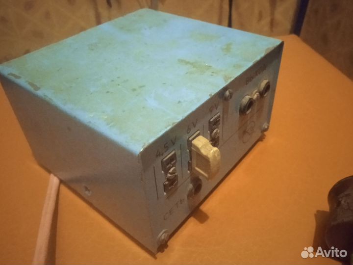 Стабилизированный блок питания для радиотехники