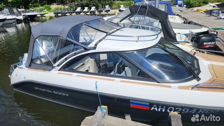 Катер Phoenix 600HT