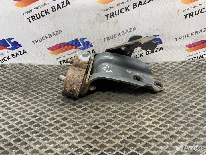 0221438 Кронштейн радиатора охлаждения