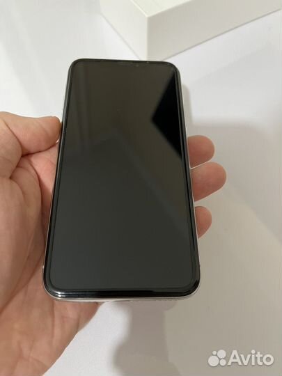 iPhone X, 64 ГБ