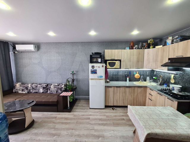 Дом 38 м² на участке 2 сот.