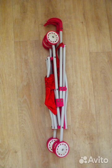 Коляска для кукол с куклой