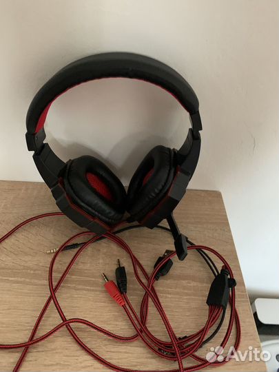 Игровые наушники