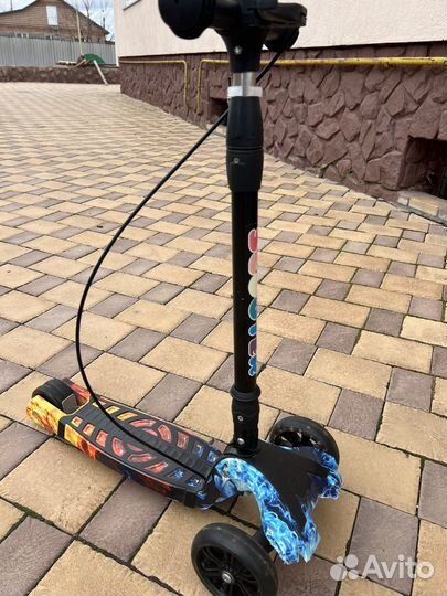 Самокат детский трехколесный