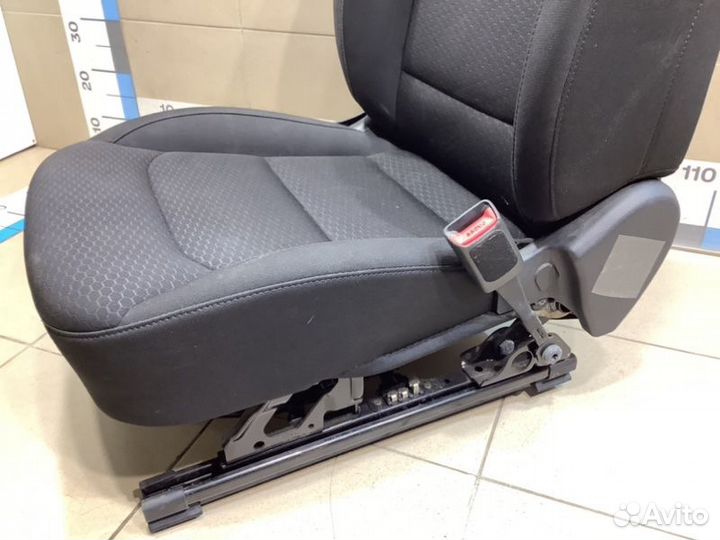 Сиденье переднее правое Hyundai Elantra AD G4FG