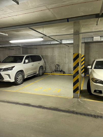 Машиноместо, 15 м²