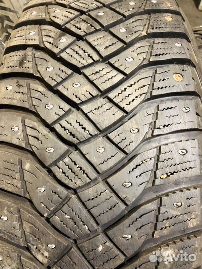 Goodyear UltraGrip Arctic 2 SUV 225/65 R17 106T