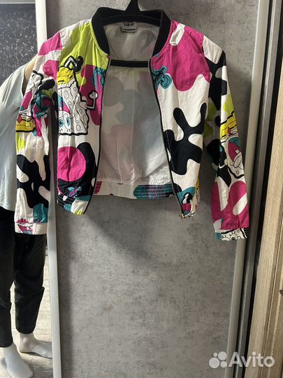 Ветровка женская