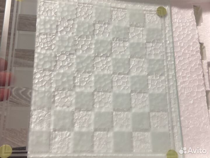 Шахматы стеклянные