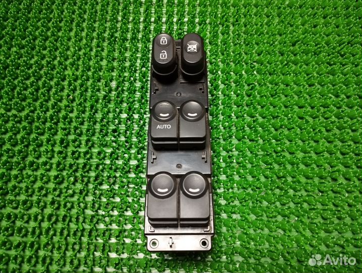 Блок стеклоподъемников Hyundai Solaris (39F490-121