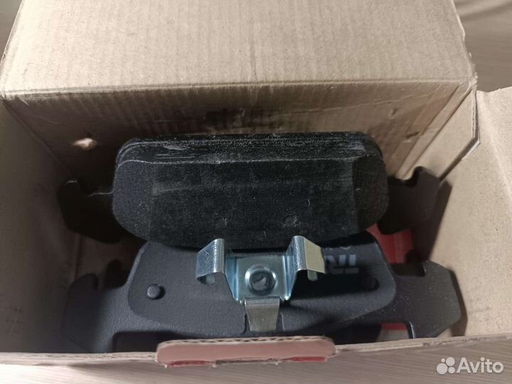 Тормозные колодки передние для Renault